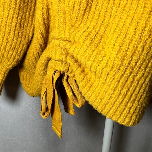 Like new LOU & GREY Mustard Yellow V-Neck Drawstring Side Sweater Size M… - Picture 4 of 9